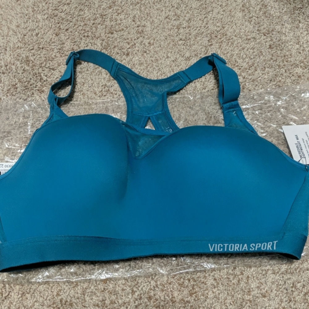 Victoria sport sports bra